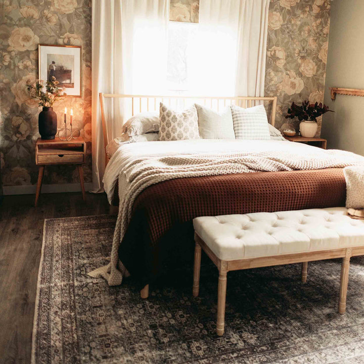 Yan Sehpa - Çekmece ve Konik Ayaklı Model | Masif Ceviz