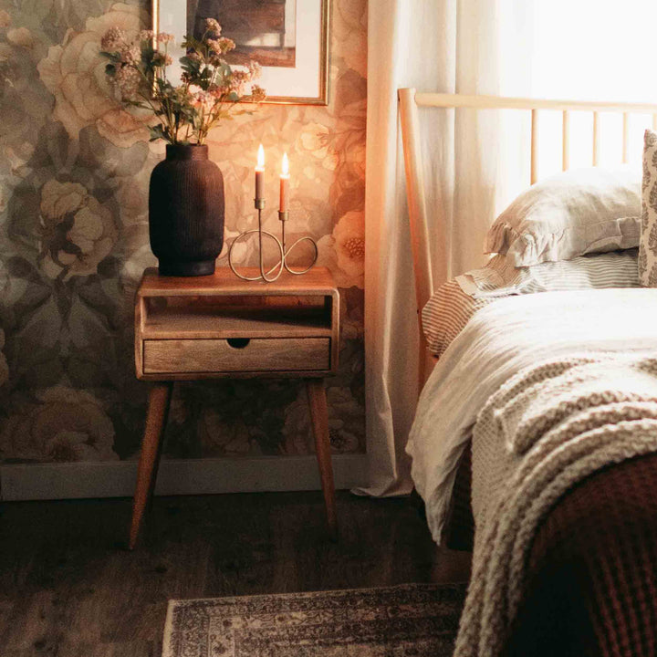 Yan Sehpa - Çekmece ve Konik Ayaklı Model | Masif Ceviz