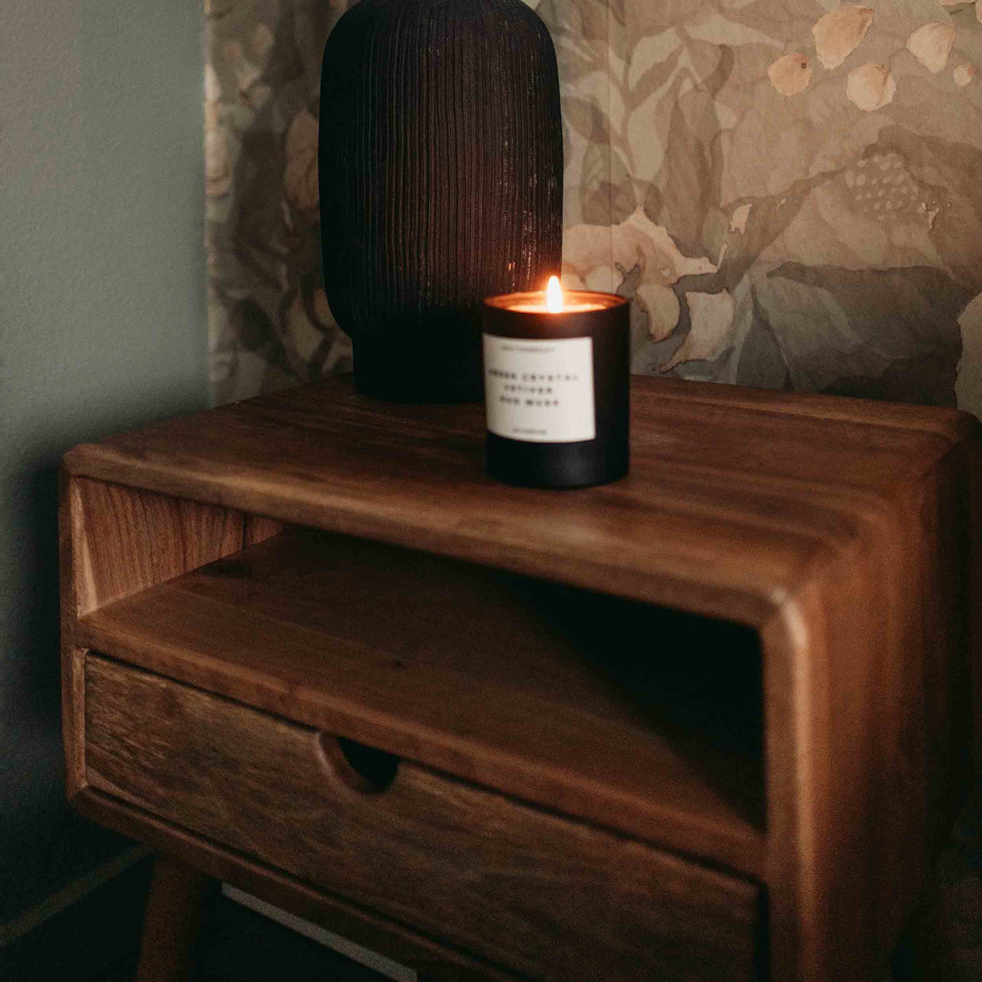 Yan Sehpa - Çekmece ve Konik Ayaklı Model | Masif Ceviz