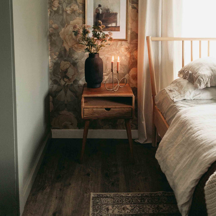 Yan Sehpa - Çekmece ve Konik Ayaklı Model | Masif Ceviz