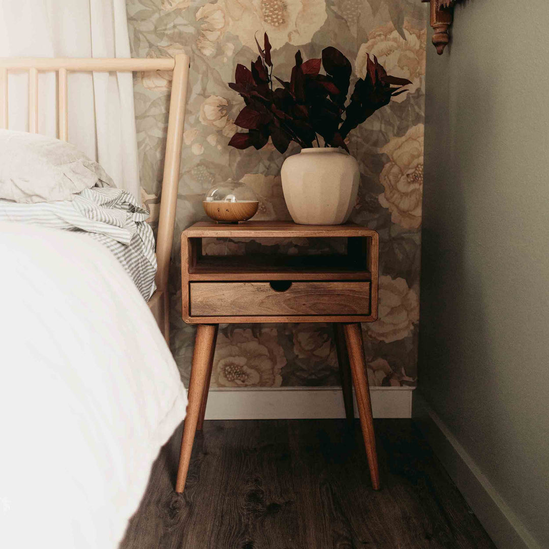 Yan Sehpa - Çekmece ve Konik Ayaklı Model | Masif Ceviz