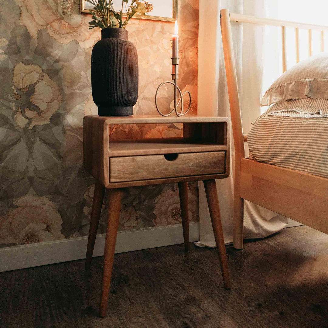 Yan Sehpa - Çekmece ve Konik Ayaklı Model | Masif Ceviz