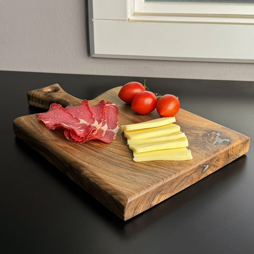 ahsap-dograma-tahtasi-ceviz-agacindan-sebze-kesme-tahtasi-furnitreasure-vornom