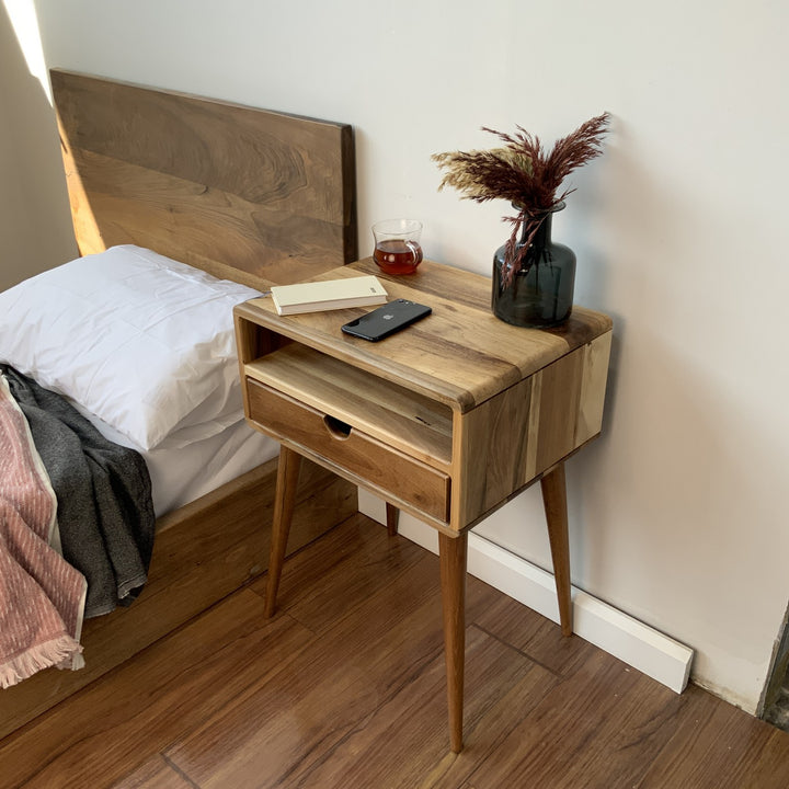 ahsap komodin dogal dokulu modern ve fonksiyonel vornom