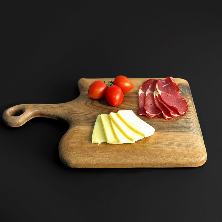 et dograma tahtasi estetik ve islevsel bir tasarima sahiptir vornom