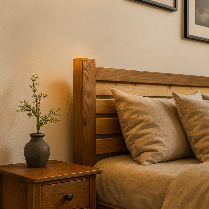 Doğal  Masif Ceviz Ahşap Yatak – Minimalist Karyola