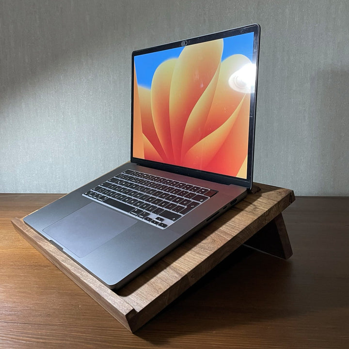 Ahsap laptop standi masif ceviz ergonomik ve dayanikli dizustu bilgisayar yukseltilici vornom